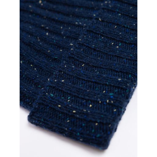 Caciula albastra din lana 