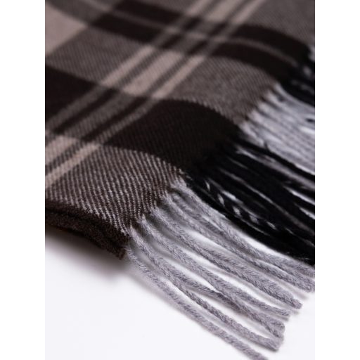 Fular din lana bej cu franjuri