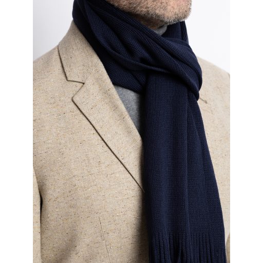 Fular din lana albastru cu franjuri