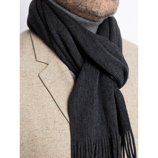 Fular din lana gri cu franjuri