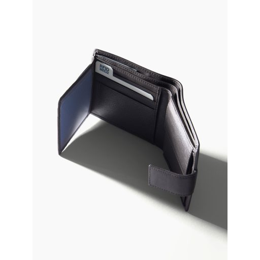 Portofel clasic maro din piele naturala