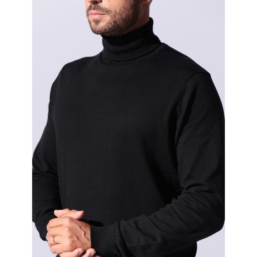 pulover negru barbati pe gat